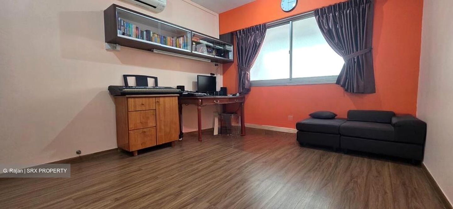 Blk 221 Kovan Green (Hougang), HDB Executive #524841511